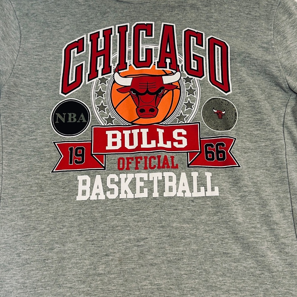 NBA‎ Chicago Bulls Long Sleeve Thermal CottonShirt Gray Sweatshirt - Picture 9 of 9
